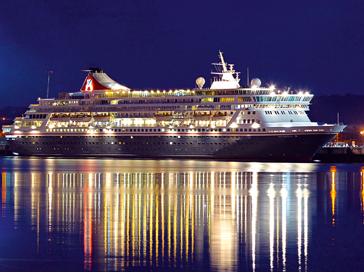 do fred olsen cruises have formal nights